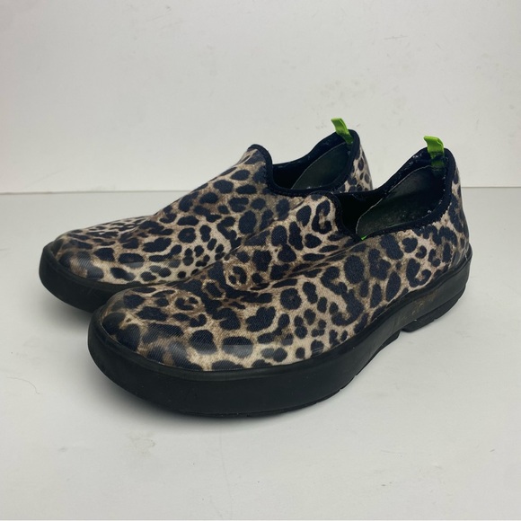 OOFOS OOMG EeZee Slip On Shoe Sz 9 Black Brown Leopard Comfort Recovery Slip On - Picture 2 of 6
